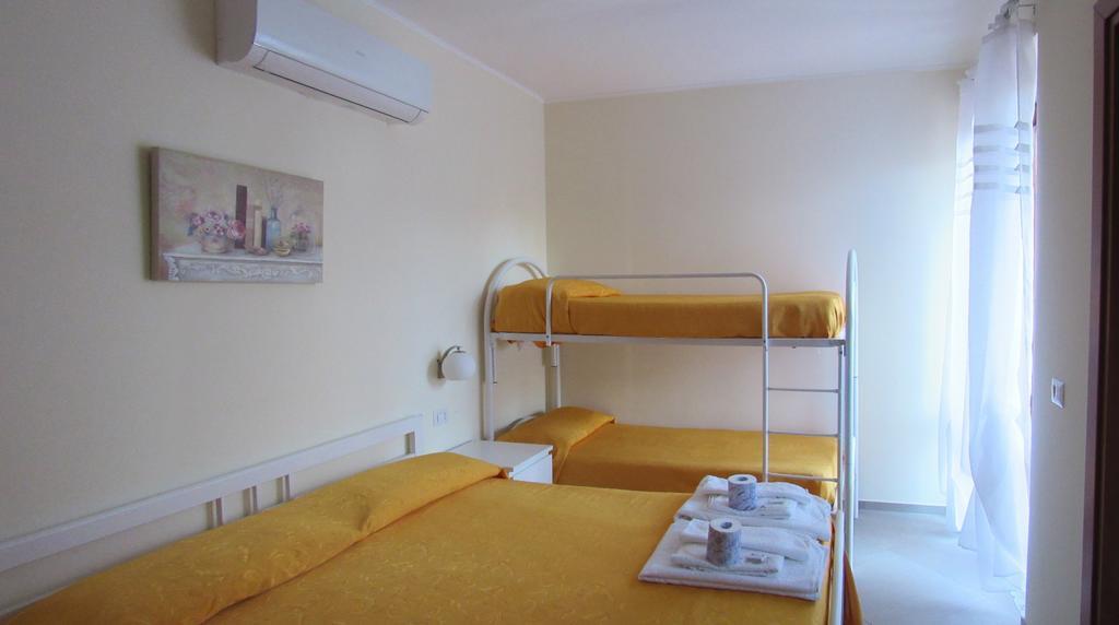 Hotel Santa Rosalia Marina di Camerota Pokój zdjęcie