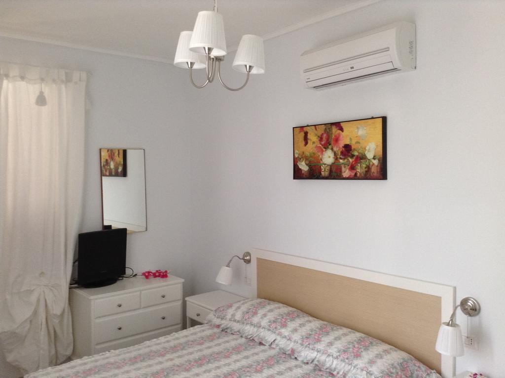 Hotel Santa Rosalia Marina di Camerota Pokój zdjęcie