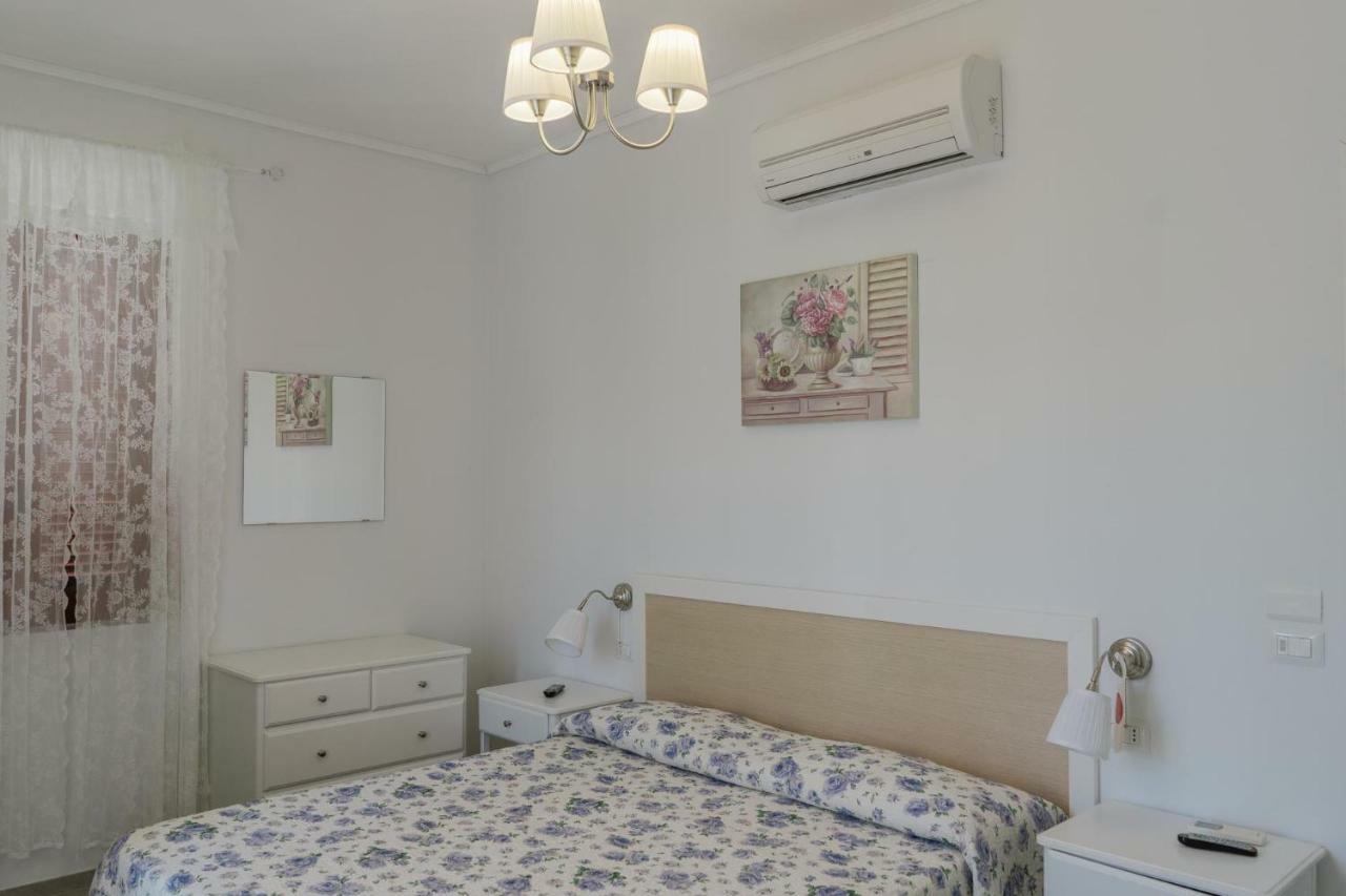 Hotel Santa Rosalia Marina di Camerota Zewnętrze zdjęcie